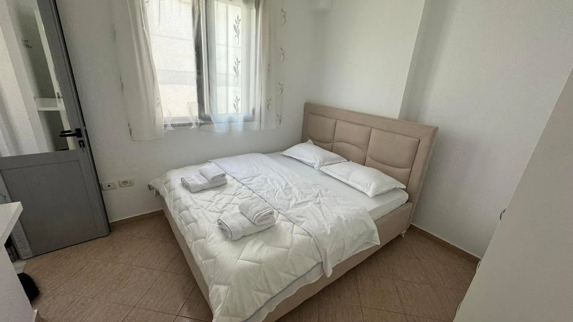 Taulant Apartment Sarande